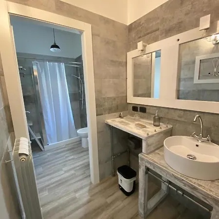 فندق مبيت وإفطار La Casa Di Nina ليتشي