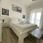 La Casa Di Nina Oda ve Kahvaltı 4*