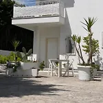 La Casa Di Nina Oda ve Kahvaltı 4*